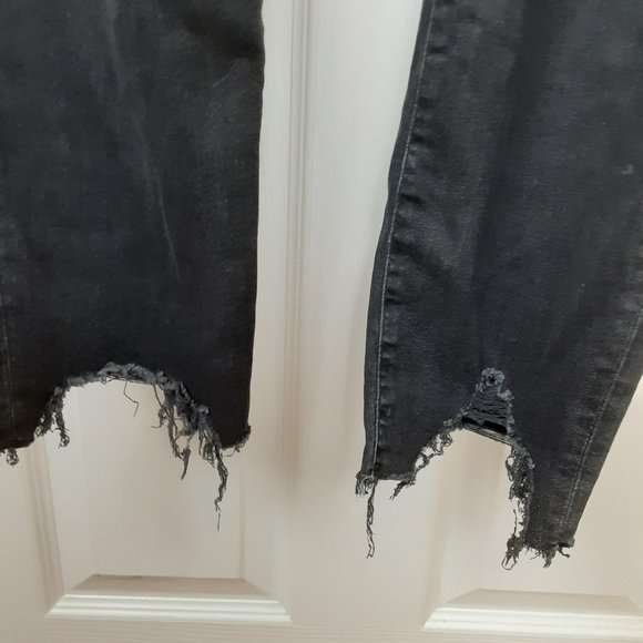 H&M Destroyed Black Jeans &Denim Size 36 - Picture 4 of 9